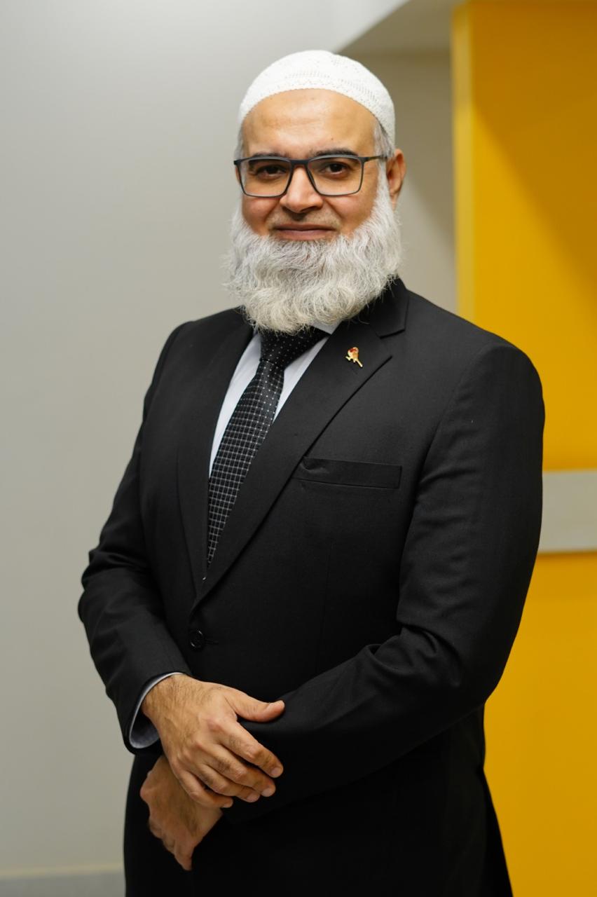 Dr. Faheem Shaikh, Consultant Dental Surgeon and Implantologist at London Dental Clinic
